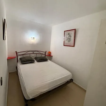 Apartment Awaydays - Pg 3-3 - Al Canal Con Wi-fi Empuriabrava